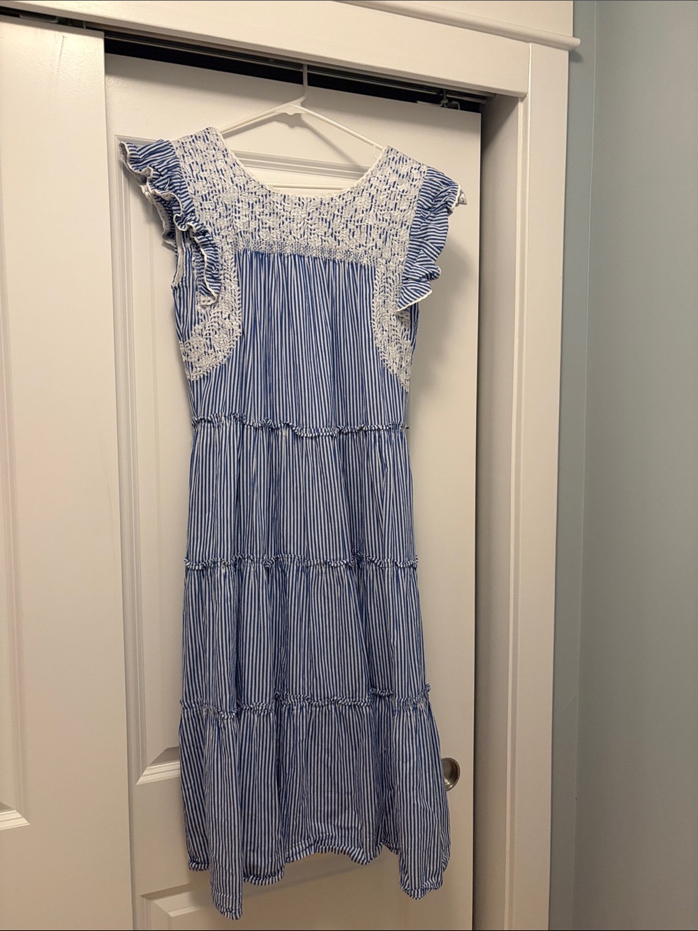 j.marie smocked midi dress. Size small - Picture 4 of 4